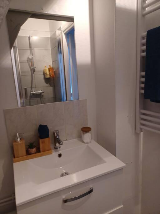 Le Citadin Aeroport Beauvais Paris Apartman Kültér fotó