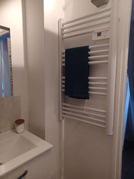 Le Citadin Aeroport Beauvais Paris Apartman Kültér fotó